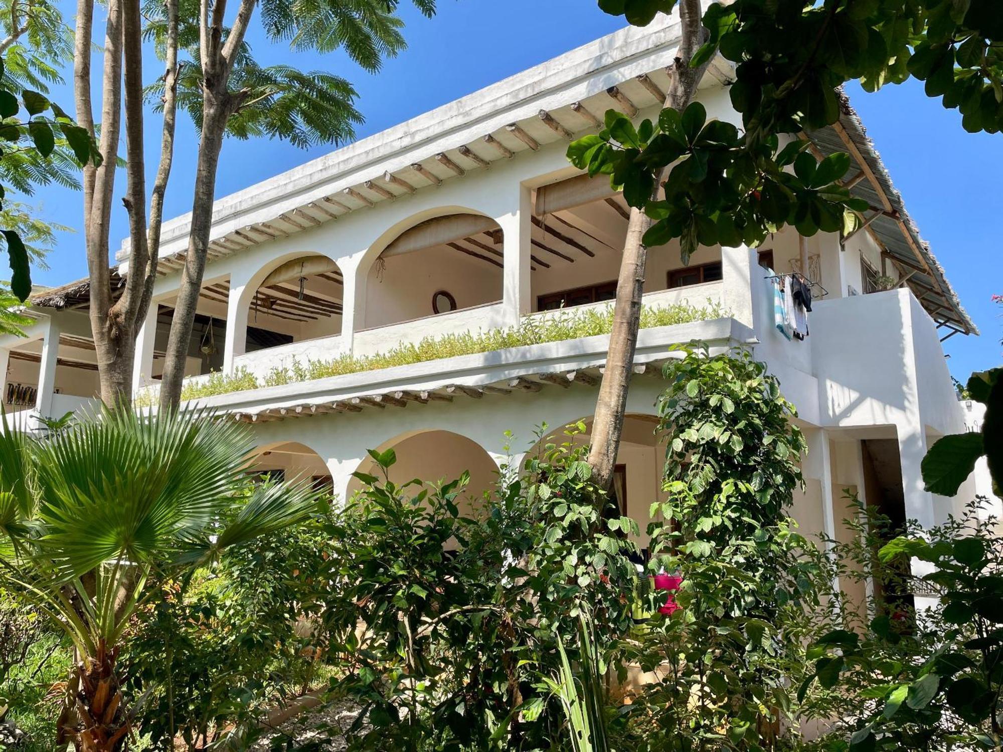 Breeze Residence 吉汶瓦 外观 照片