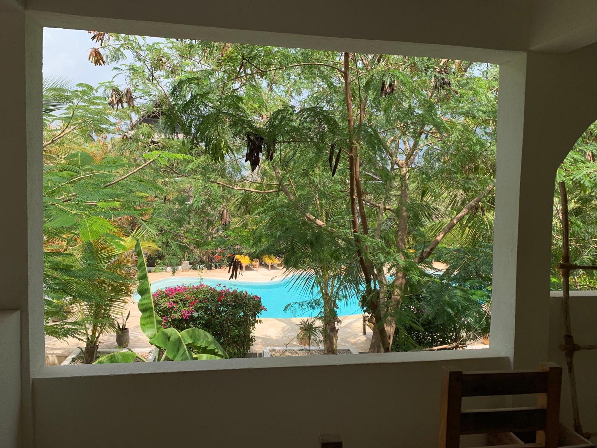Breeze Residence 吉汶瓦 外观 照片
